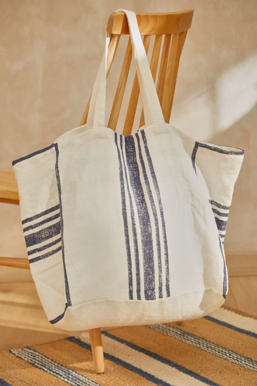 Bolso de lino estampado a rayas azules Lili - Image 4