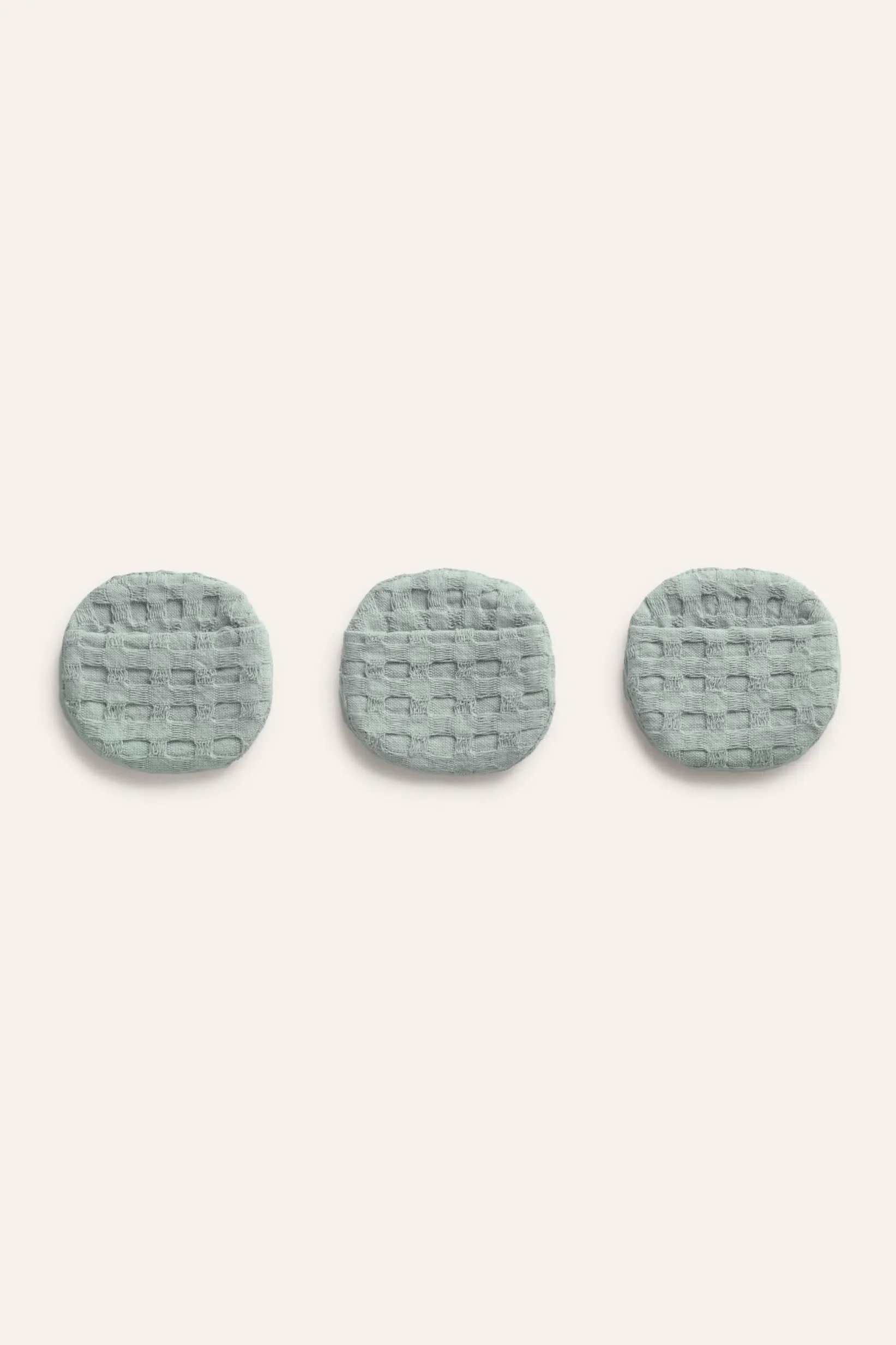 Pack de 3 discos desmaquillantes de algodón verde claro Ola - Image 3