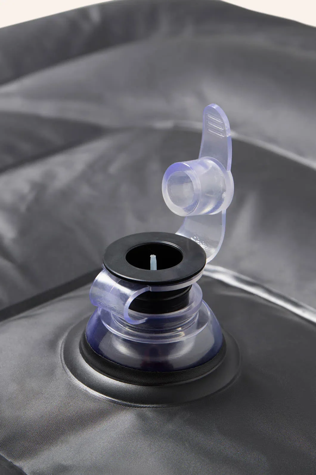 Puf hinchable resistente al agua gris Cloud - Image 6